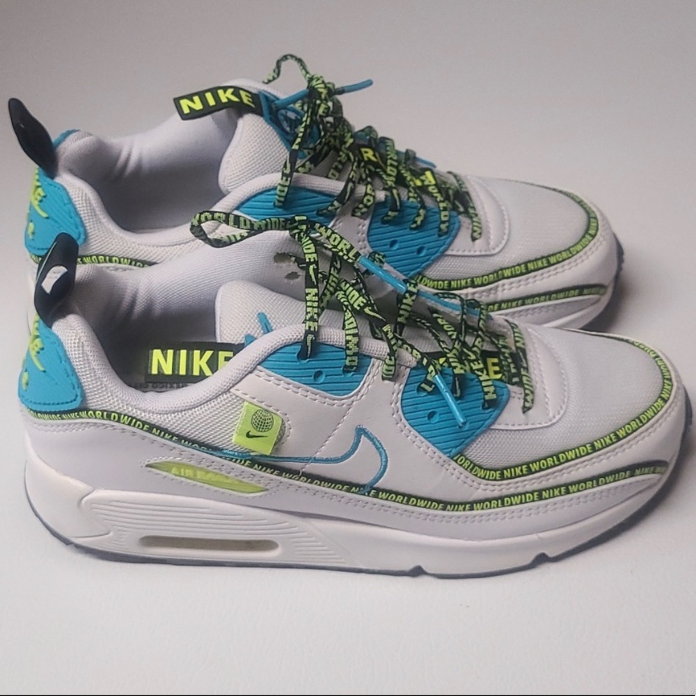 Nike Air Max 90 GS "Worldwide Pack - Blue Fury Volt" Size 6.5Y. (woman SZ 8)